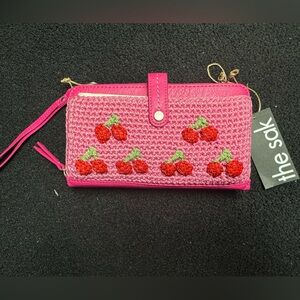 The Sak NWT Iris Large Smartphone Crossbody